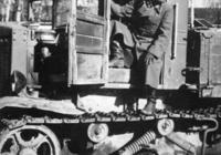 1943. Zsákmányolt szovjet Vorosilovec vontató